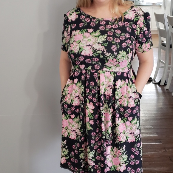 LuLaRoe Dresses & Skirts - Lularoe Amelia